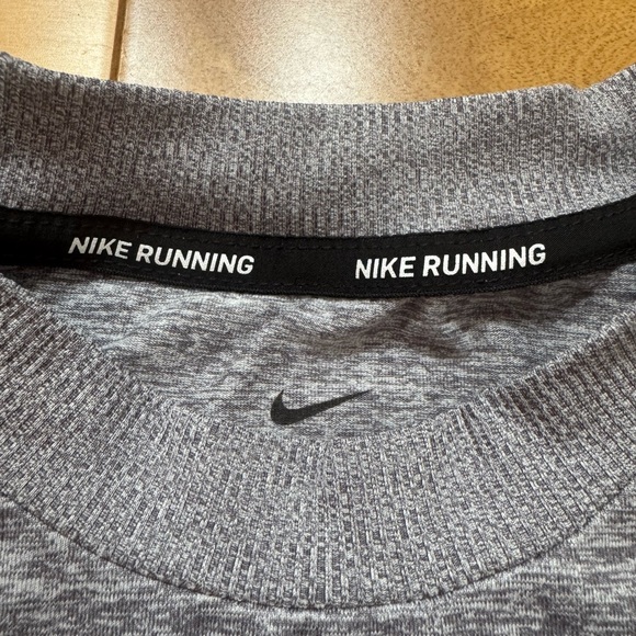 Nike Women’s Element Dri-Fit long Sleeve Running Shirt Grey - Picture 1 of 8